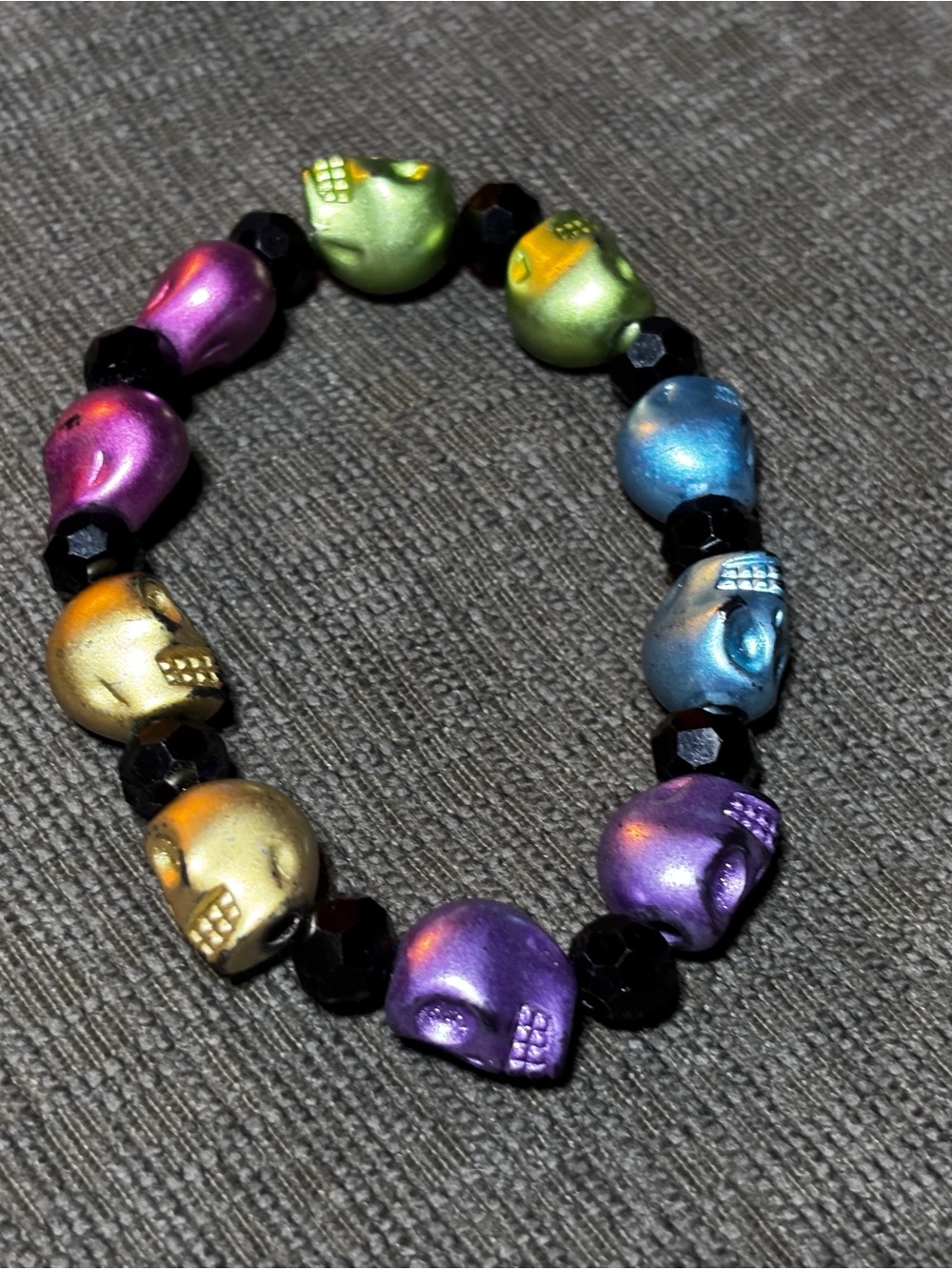 Colorful Metallic Skull Bead Stretch Bracelets - Rainbow Multi - Picture 4 of 7